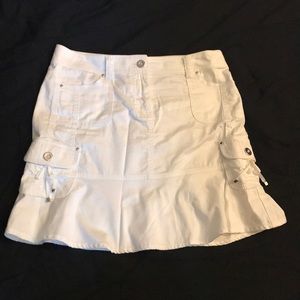 White House Black Market White Skirt, Size 0